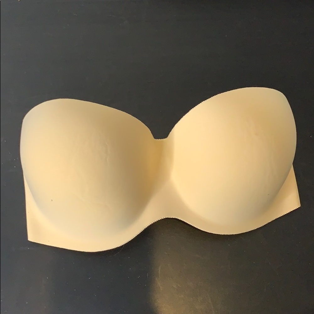 New body form strapless bra